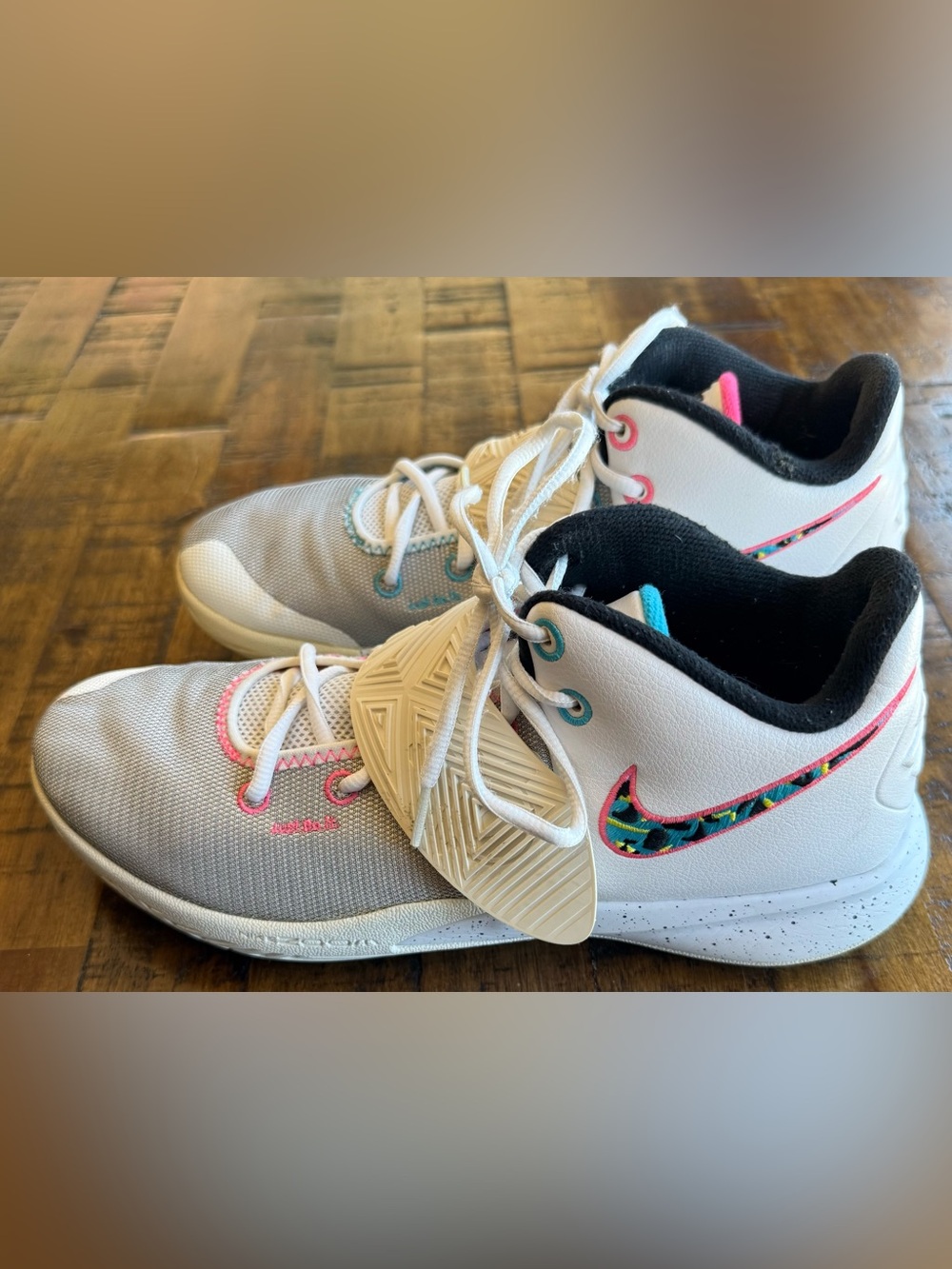 Nike Kyrie Flytrap 3 “South Beach” • Men’s 12 • Preowned Good